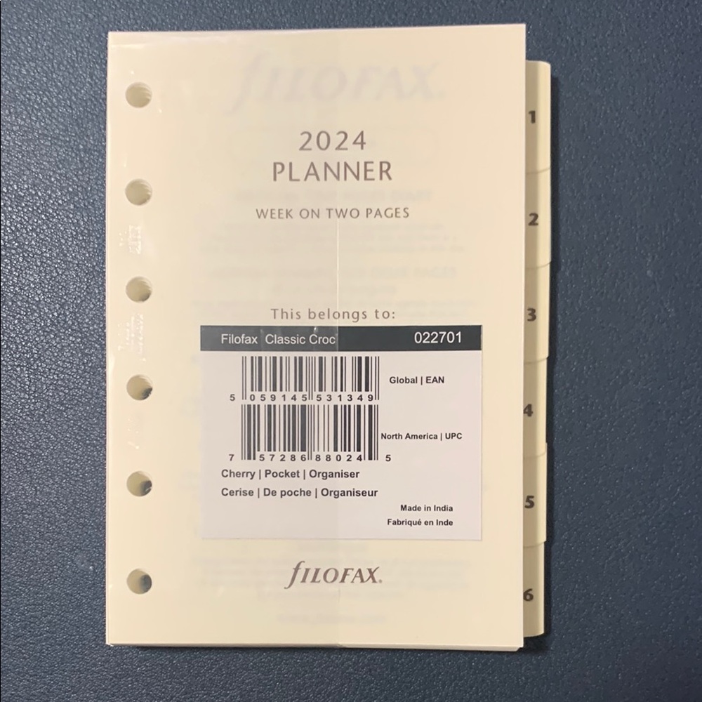 Filofax Cream 2024 Planner Pocket